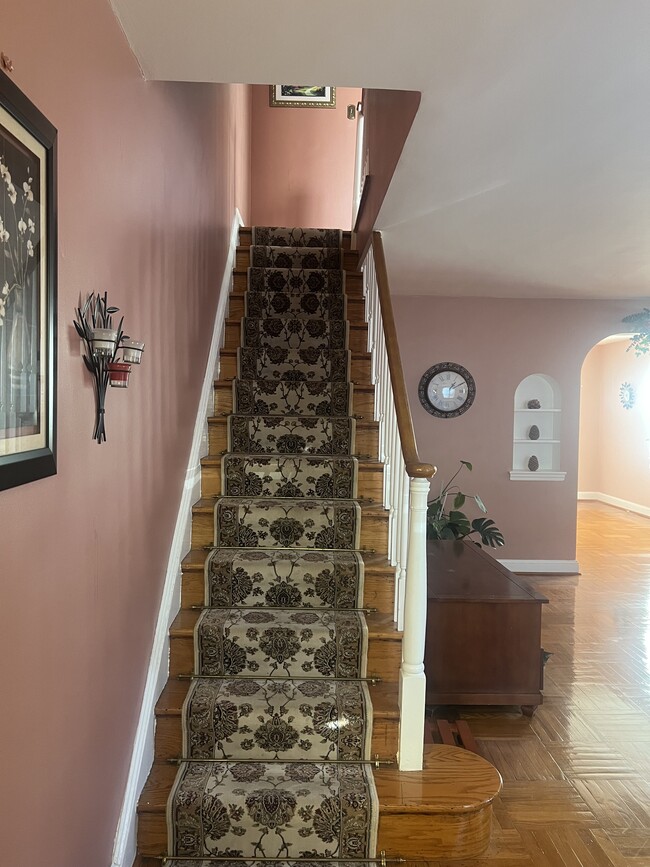 Foto del edificio - 3339 Oakmont St