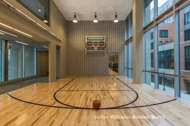 Foto del edificio - 65 Causeway St