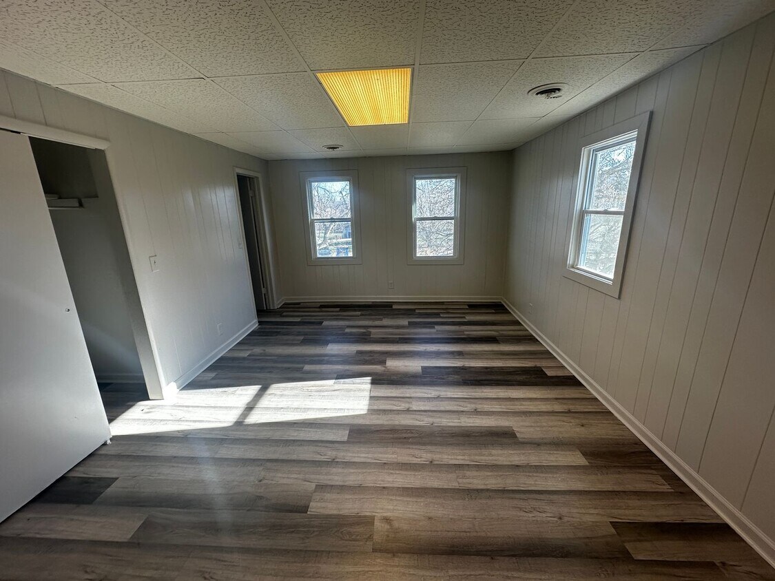 Foto del edificio - 4104 St Joseph Ave