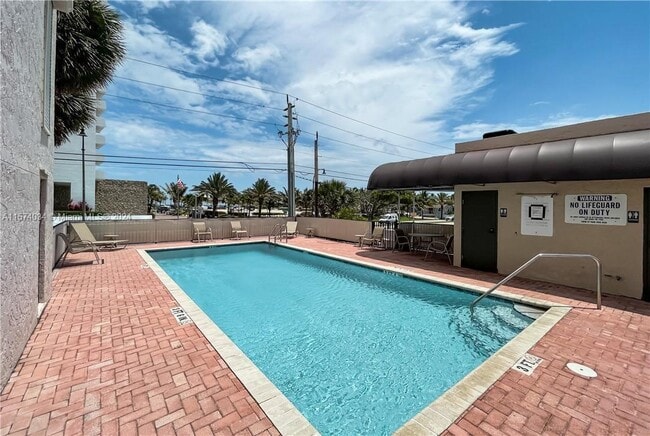 Building Photo - 3200 N Ocean Dr
