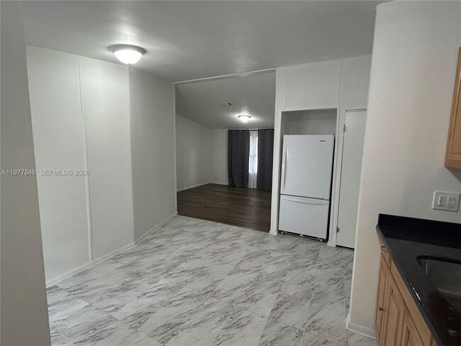 Foto del edificio - 10467 S 228th Ln