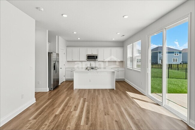 Foto del edificio - 27 Shady Elm Ln