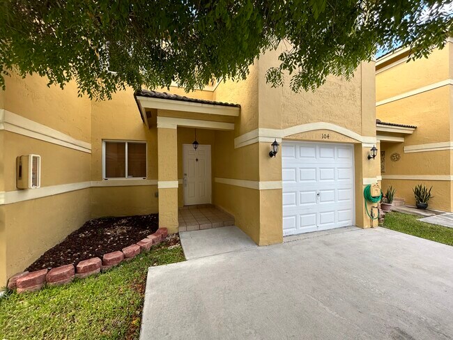 Building Photo - 3841 SW 147th Ave