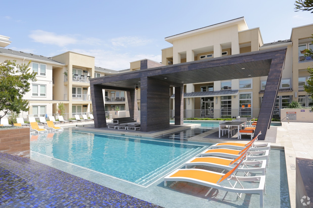 Avenue 900 Apartments Euless, TX