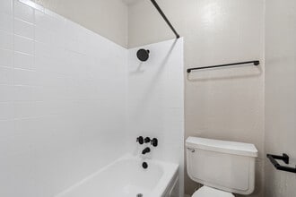 Building Photo - Regal Court Apartments