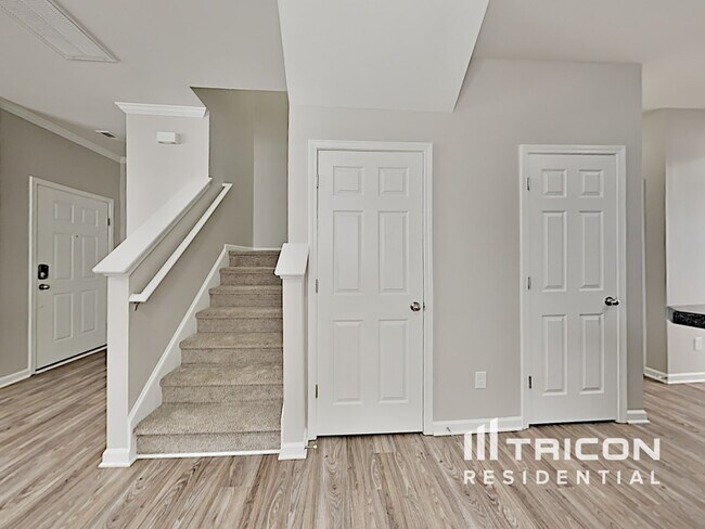 Foto del edificio - 821 Old Forester Ln