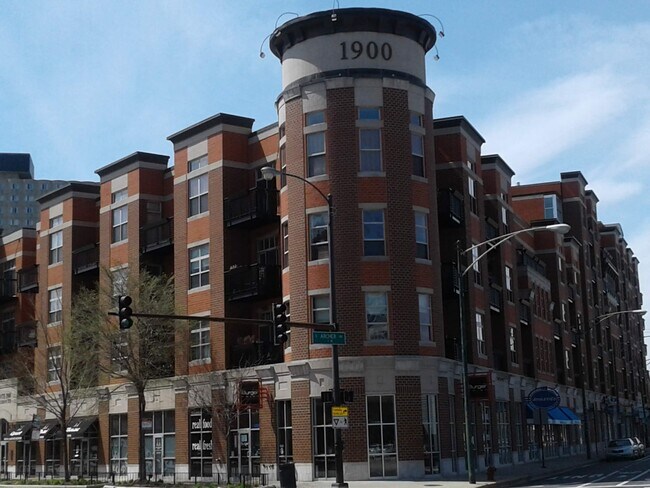 Foto del edificio - 1935 S Archer Ave