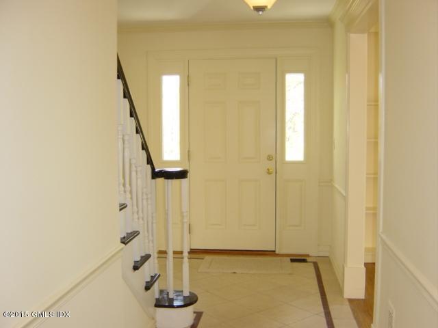 Foto del edificio - 172 Field Point Rd