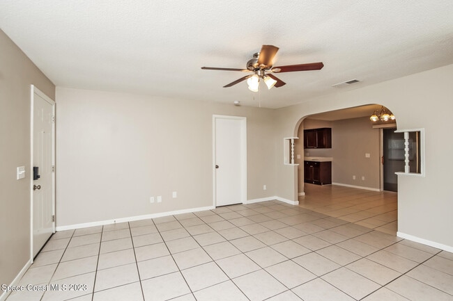 Building Photo - 271 Maywood Ave NW