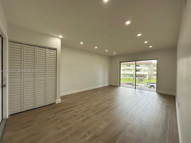 Foto del edificio - 7610 SW 82nd St