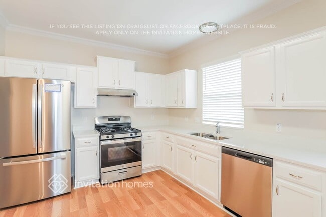 Building Photo - 3208 Palos Verdes Dr