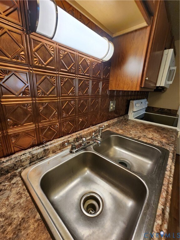 Building Photo - 9396 Wind Haven Ct