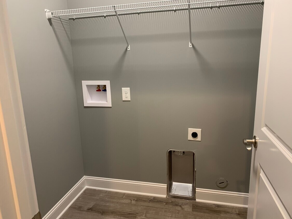 laundry - 2907 Sunny Creek Way