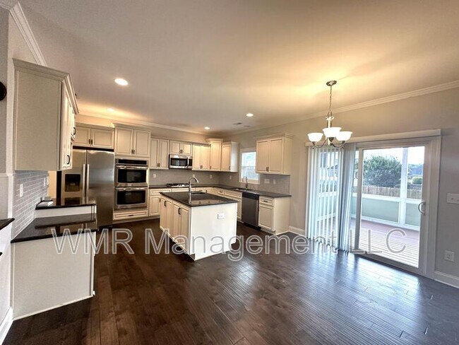 Building Photo - 3104 Eaglecrest Ln
