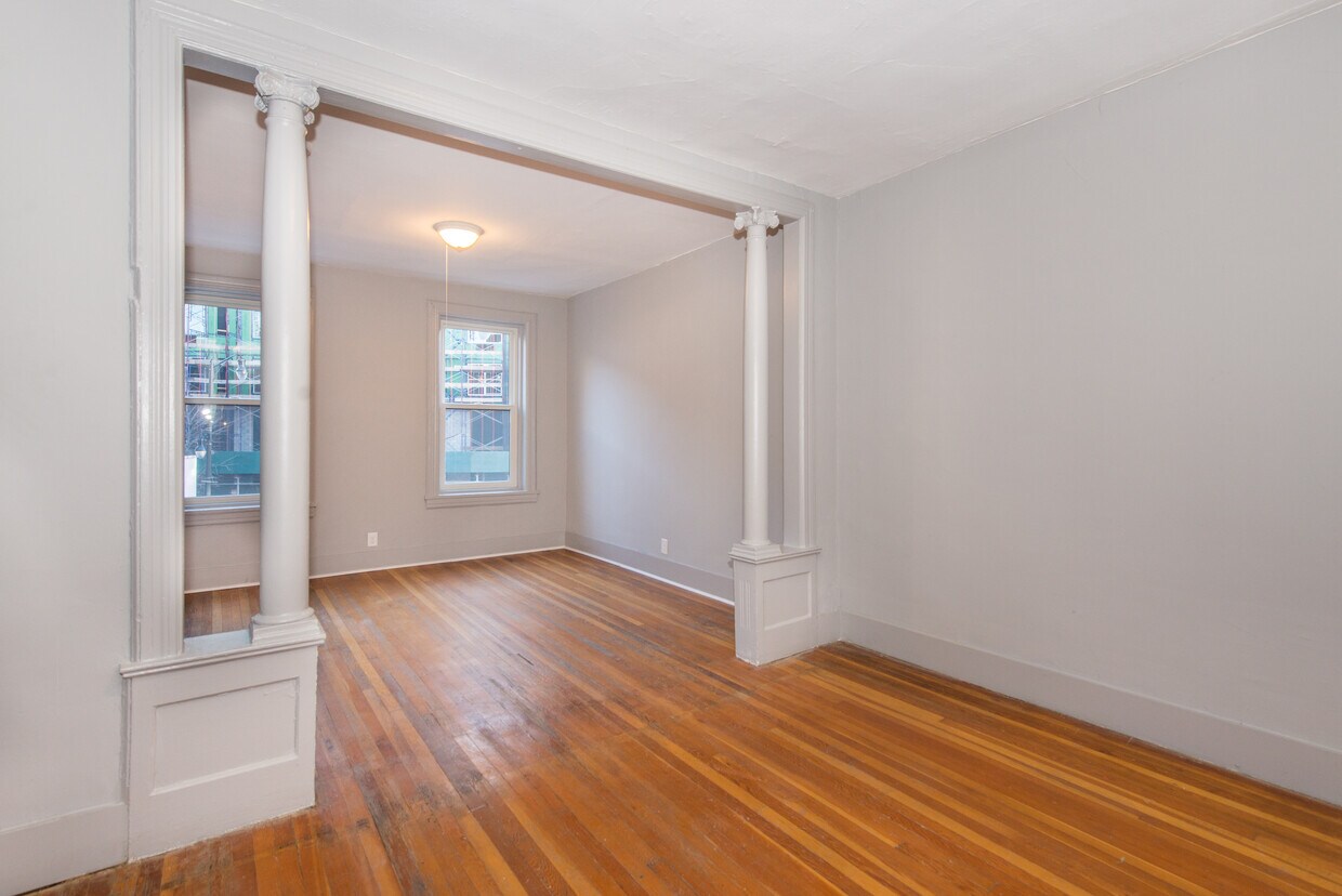 Living Area - 334 2nd St