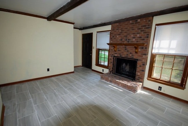 Building Photo - 107 Bonnell Ct