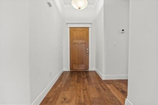 Building Photo - 1124 Laux Ln