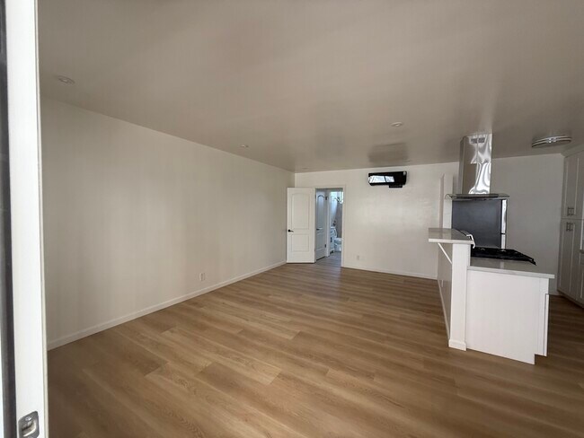 Foto del edificio - 423 S Sherbourne