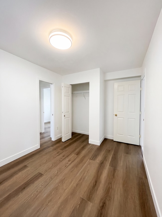Building Photo - 8362 13th Av