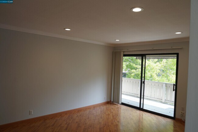 Building Photo - 1489 Marchbanks Dr