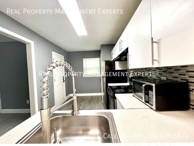 Foto del edificio - 2503 Eastway Dr