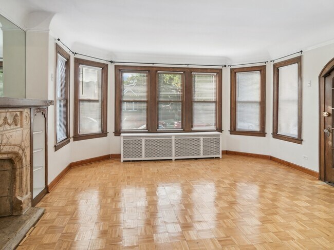 Building Photo - 2933 N 74th Ct