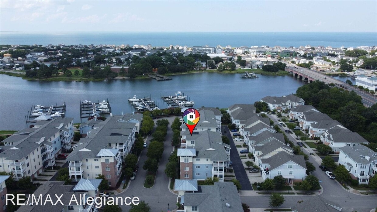 3 br, 2 bath House 8312 N. VIEW BOULEVARD House Rental in Norfolk