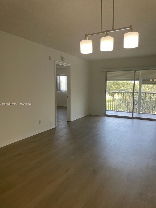 Foto del edificio - 1151 SW 128th Terrace