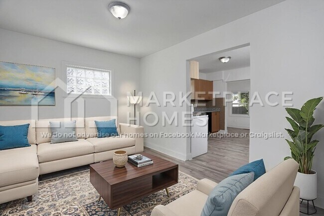 Foto del edificio - 11051 Dodge Ave