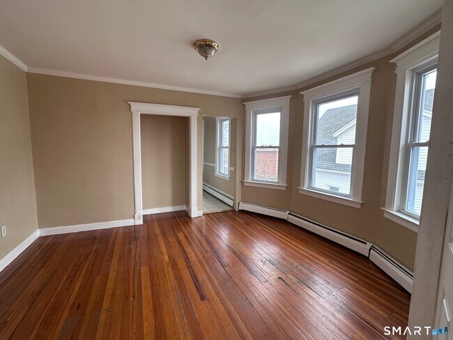 Foto del edificio - 22-24-24 Bushnell St