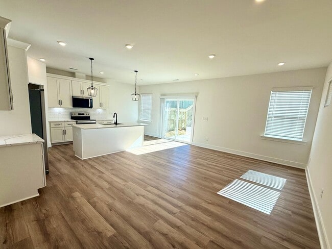 Building Photo - 2805 Fordwood Dr