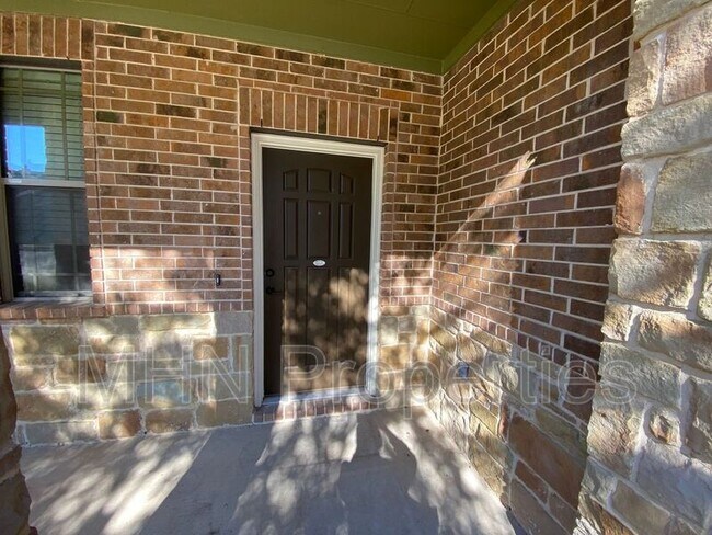 Building Photo - 10804 Denae Dr