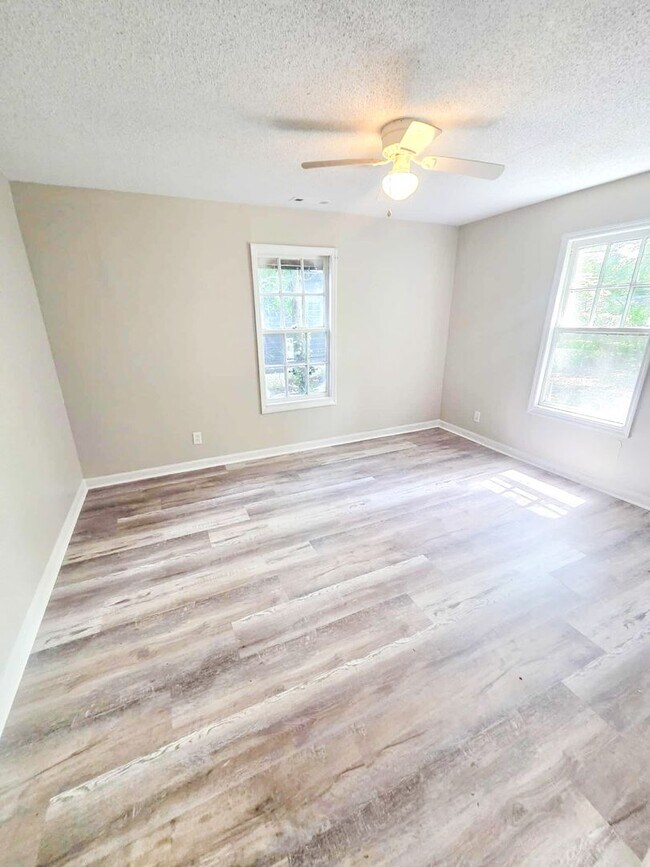 Foto del edificio - Charming 2 Bedroom Home in Gadsden!