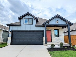 Building Photo - 121 Drifter Ln