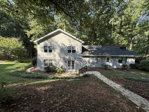 Building Photo - 1021 Sourwood Ct