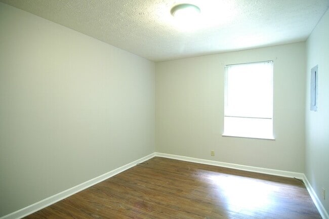 Photo - 2 Bedroom Inglewood Duplex! House