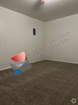 Building Photo - 401 Alamosa Ave