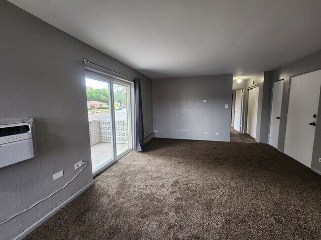 Building Photo - 1994 Elmira St