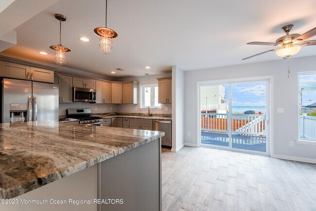 Foto del edificio - 823 2nd St