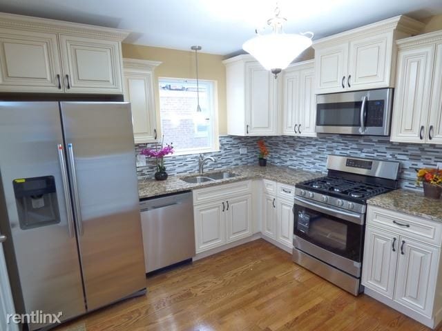 Building Photo - 5 br, 3 bath House - 2808 w 85th st