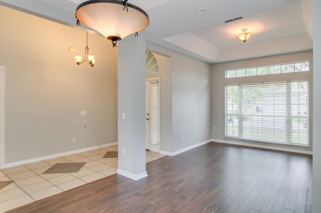 Building Photo - 532 Hardwood Circle Orlando, Fl 32828 - Av...