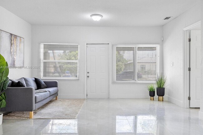 Foto del edificio - 1810 NW 47th St