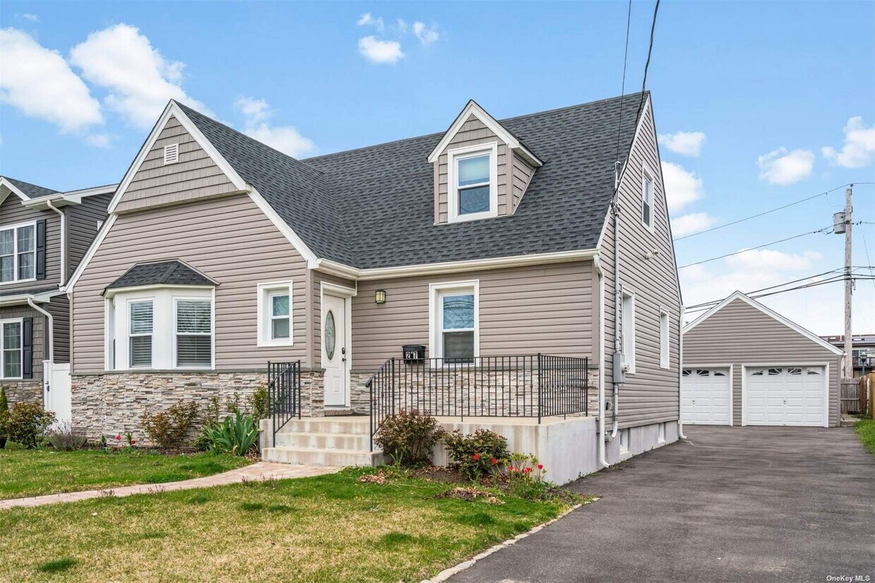 Foto principal - 27 Coolidge Ave