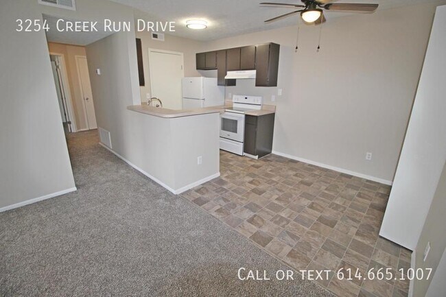 Foto del edificio - 3254 Creek Run Dr