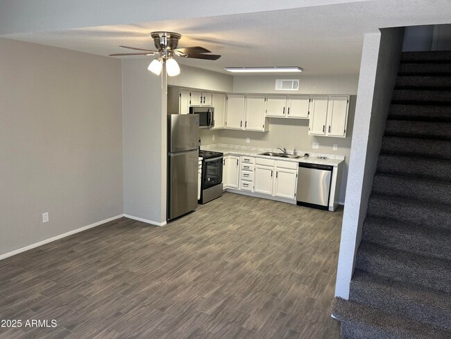 Foto del edificio - 6157 E Glencove St