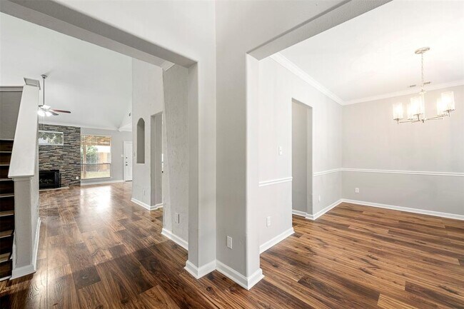 Building Photo - 2331 Trotter Dr