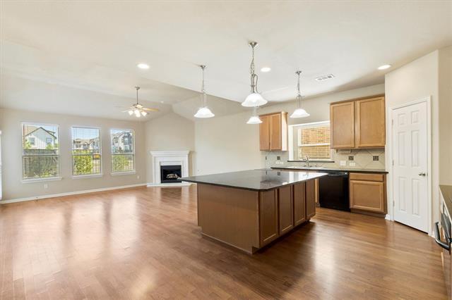 Building Photo - 2829 Tangerine Ln