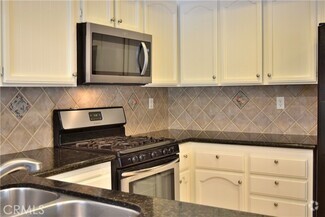 Building Photo - 16 Creekwood