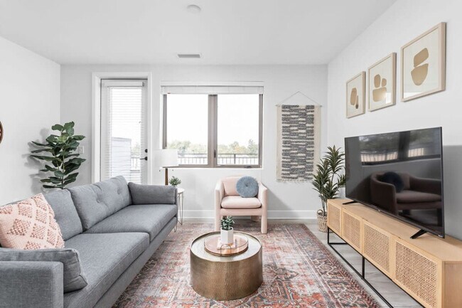 Foto del edificio - 5858 N College Ave