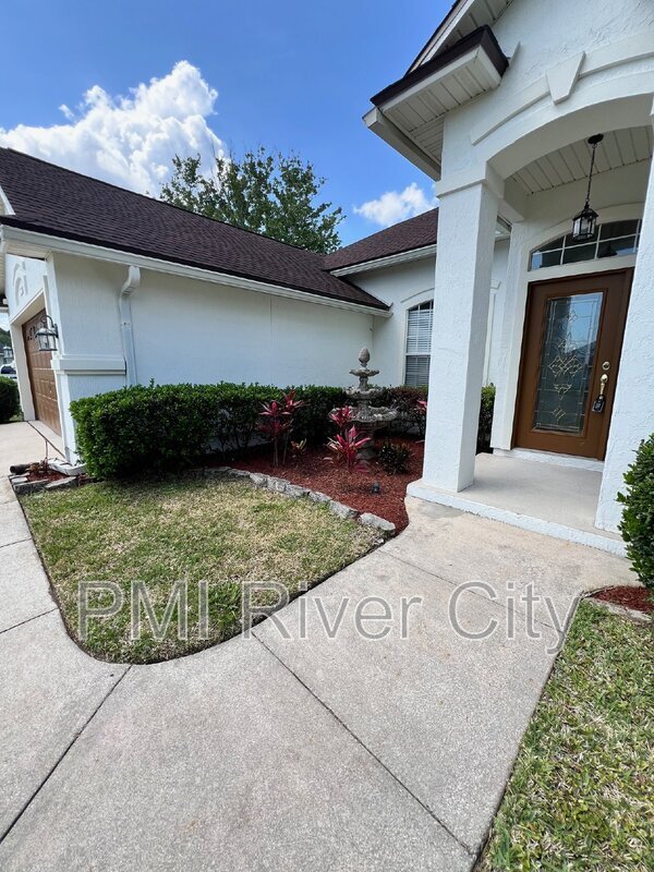 Foto del edificio - 2480 Ridge Will Dr